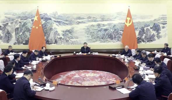 习近平在同中华全国总工会新一届辅导班子成员集体发言时强调对峙党对工会的全面辅导组织带头亿万职工积极投身强国建设民族回复伟业